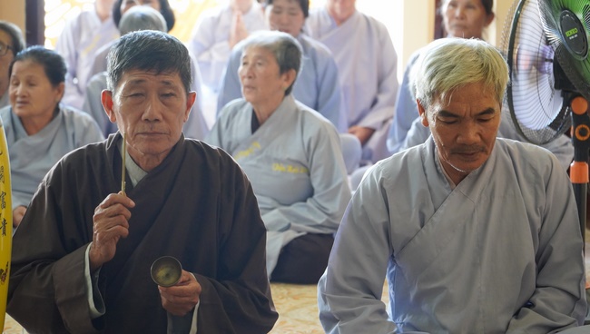 Tu niệm Phật một ngày Ninh Thuận