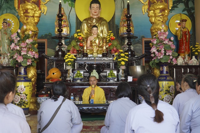 Tu niệm Phật một ngày Ninh Thuận