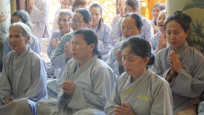 Tu niệm Phật một ngày Ninh Thuận