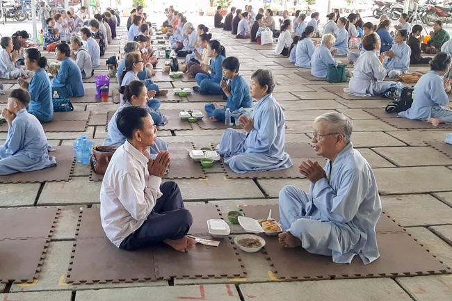 One day Retreat of Hoang Phap Pagoda in Cambodia