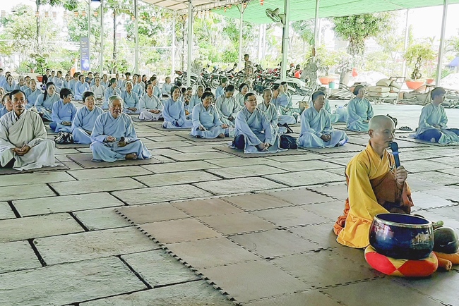 One day Retreat of Hoang Phap Pagoda in Cambodia