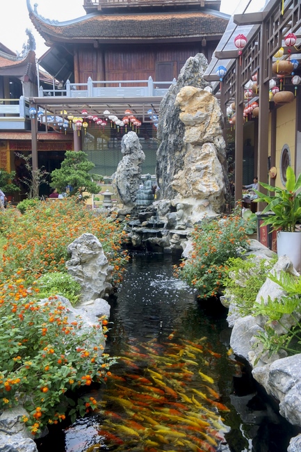 One-day peaceful Retreat at Hoa Phuc Pagoda