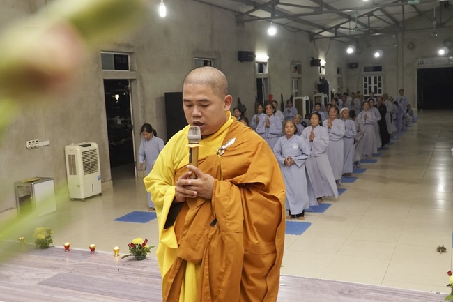 Prostrating five hundred names Bodhisattva Avalokitesvara at Dong Cao Pagoda