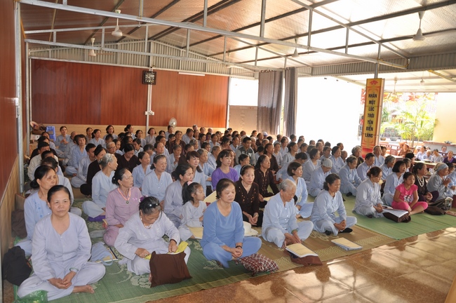 Meeting of popularizing the laws of beliefs and religions at Tieu Dao pagoda, Quang Ninh