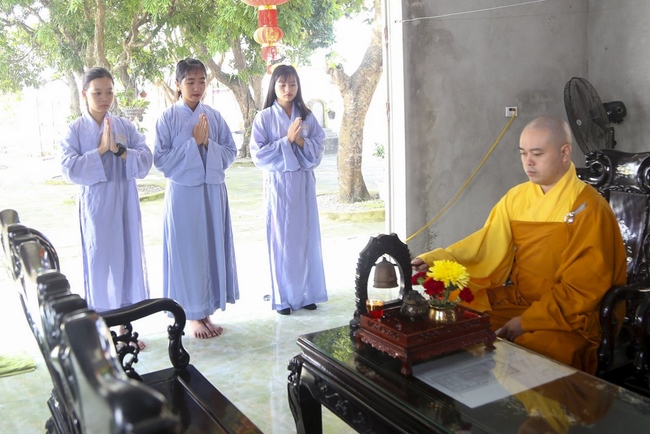 One-day Retreat at Dong Cao Pagoda