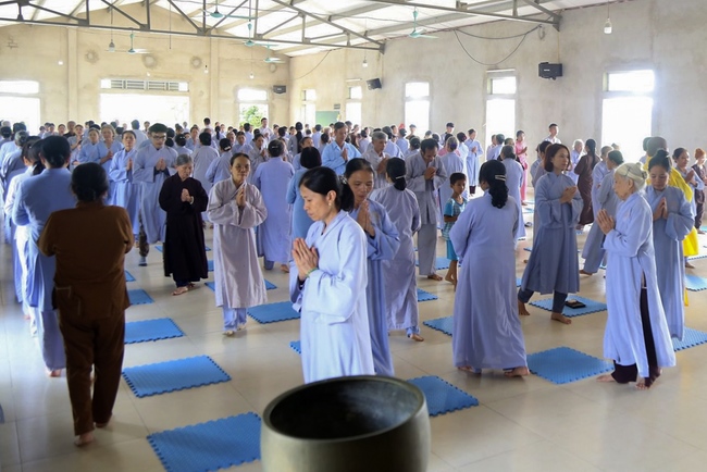 One-day Retreat at Dong Cao Pagoda