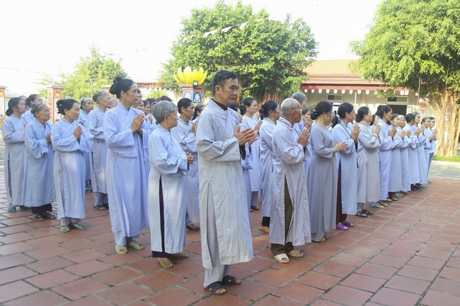 One-day Retreat at Dong Cao Pagoda