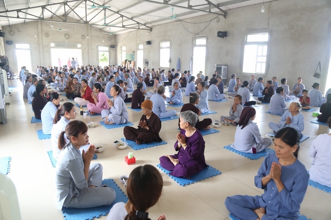 One-day Retreat at Dong Cao Pagoda