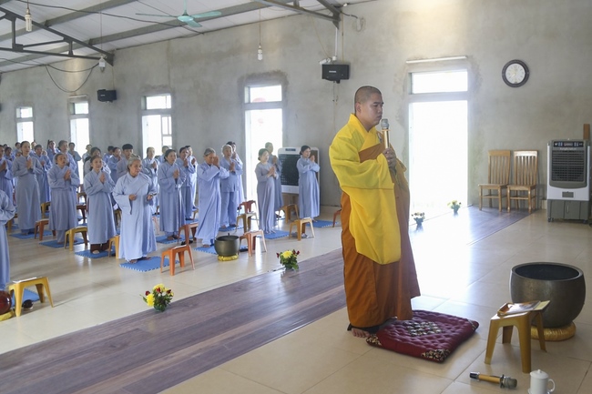 One-day Retreat at Dong Cao Pagoda