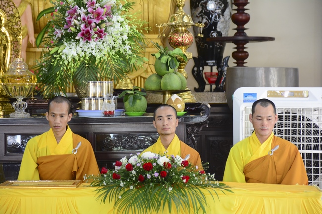 The Wedding Ceremony at the pagoda