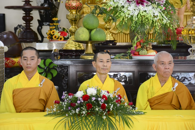 The Wedding Ceremony at the pagoda