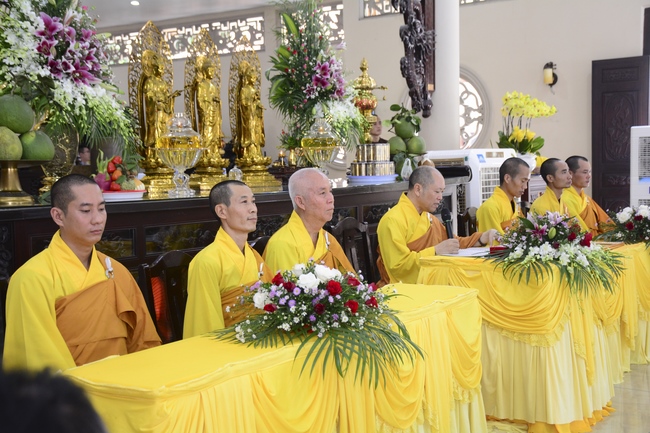 The Wedding Ceremony at the pagoda
