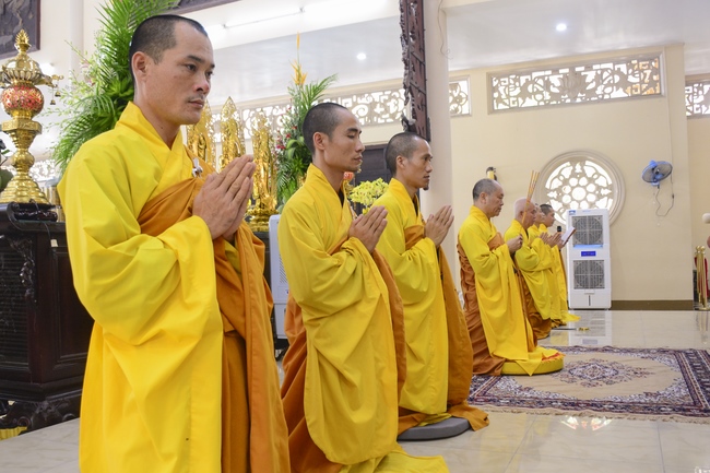 The Wedding Ceremony at the pagoda