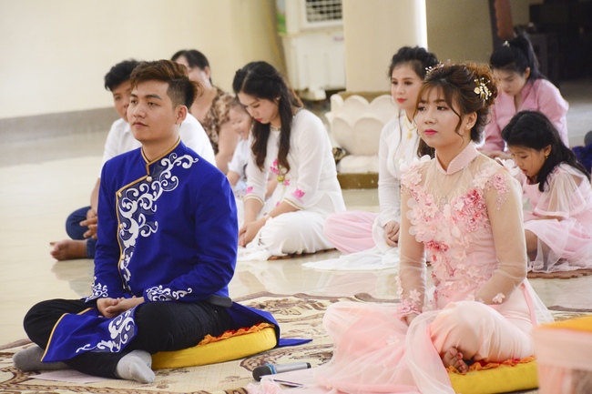 The Wedding Ceremony at the pagoda