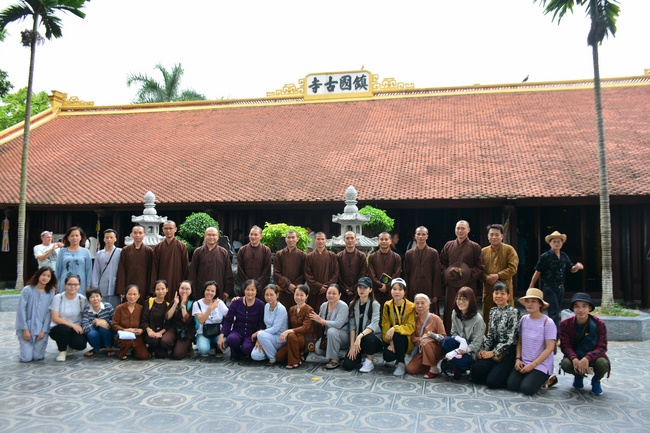 Hành trình về các điểm tâm linh miền Bắc