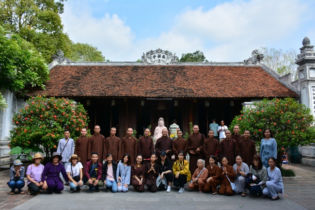 Hành trình về các điểm tâm linh miền Bắc