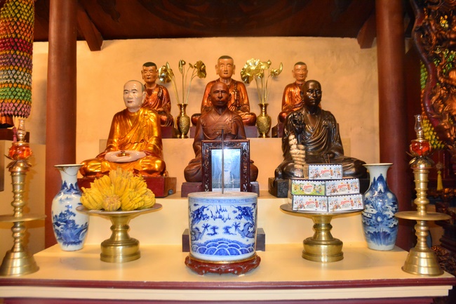 Ngày thứ 2 – chuyến hành hương tâm linh tại Hà Nội