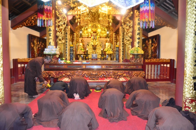 Ngày thứ 2 – chuyến hành hương tâm linh tại Hà Nội