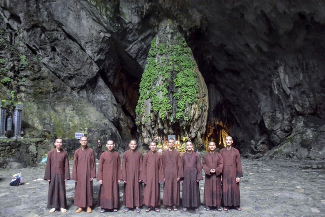 Ngày thứ 2 – chuyến hành hương tâm linh tại Hà Nội