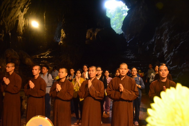 Ngày thứ 2 – chuyến hành hương tâm linh tại Hà Nội