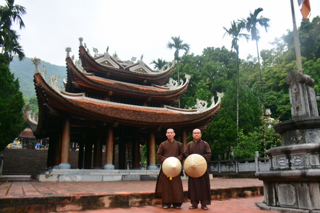 Ngày thứ 2 – chuyến hành hương tâm linh tại Hà Nội