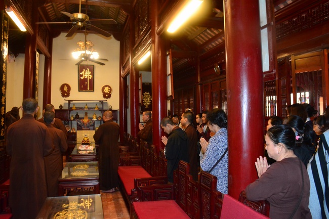 Ngày thứ 2 – chuyến hành hương tâm linh tại Hà Nội