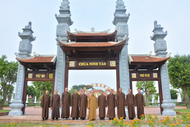 Ngày thứ 3 – chuyến hành hương tâm linh tại Hà Nam