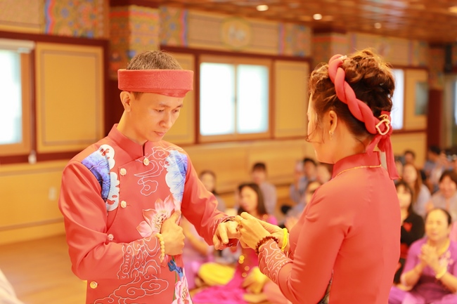 Buddhist Wedding Ceremony in Korea