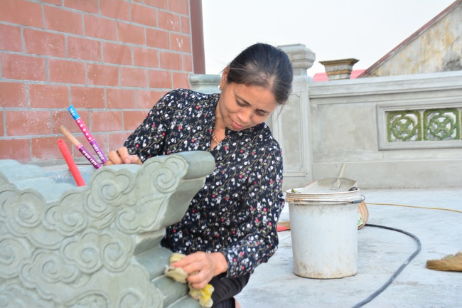 The Retreat Meditating - Reciting the Buddha's name for three days at Tay Khanh pagoda
