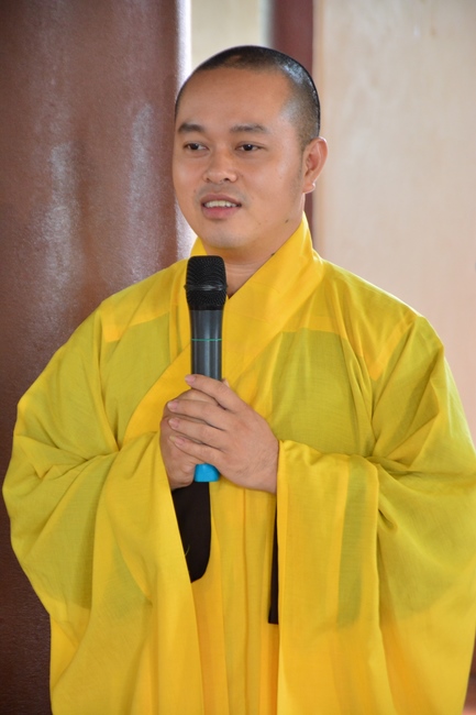 The second cultivation day of three day meditating - reciting the Buddha's name at Tay Khanh Pagoda