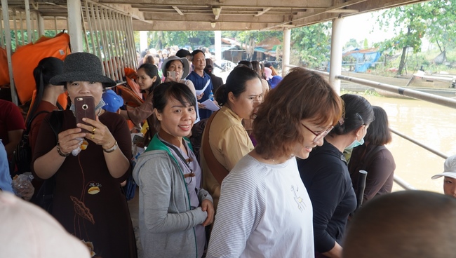 Freeing creatures and Praying for the rebirth in Dong Nai