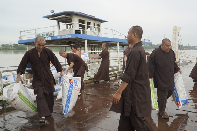 Freeing creatures and Praying for the rebirth in Dong Nai