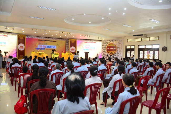 Cuộc thi “Thắp Sáng Đèn Tuệ” – lần II