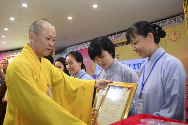 Cuộc thi “Thắp Sáng Đèn Tuệ” – lần II