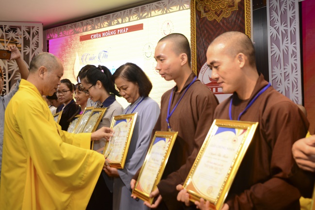 Cuộc thi “Thắp Sáng Đèn Tuệ” – lần II