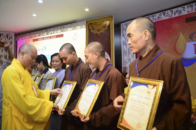 Cuộc thi “Thắp Sáng Đèn Tuệ” – lần II