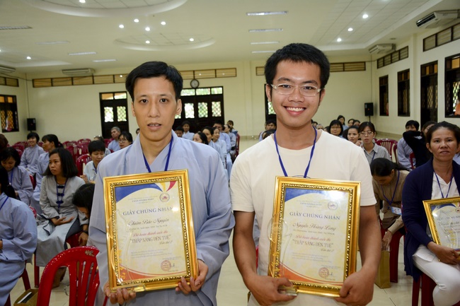 Cuộc thi “Thắp Sáng Đèn Tuệ” – lần II