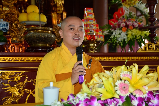 The 3rd day of three day meditating - reciting the Buddha's name at Tay Khanh Pagoda