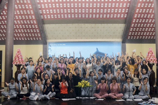 The retreat of Tea Meditation: Comeback to listening” at Hoa Phuc Pagoda.