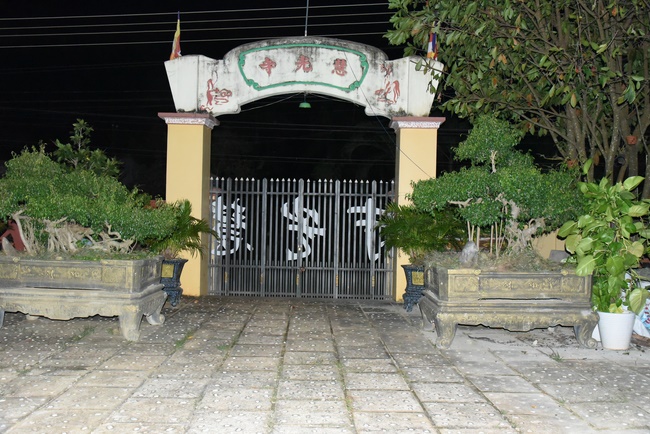 Medical examining, medicine supplying and gift giving in Binh Dinh