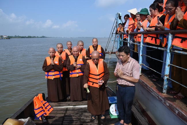 Freeing creatures at Co Bac ferry in Can Tho