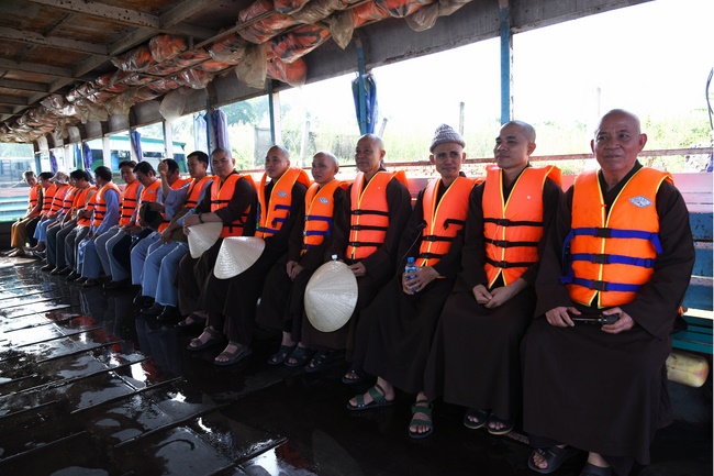Freeing creatures at Co Bac ferry in Can Tho