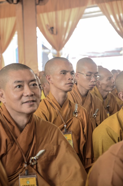 Receiving precepts from the Dieu Tam precept altar of the monks at Hoang Phap Pagoda
