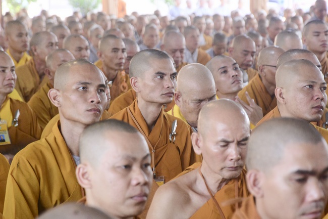 Receiving precepts from the Dieu Tam precept altar of the monks at Hoang Phap Pagoda