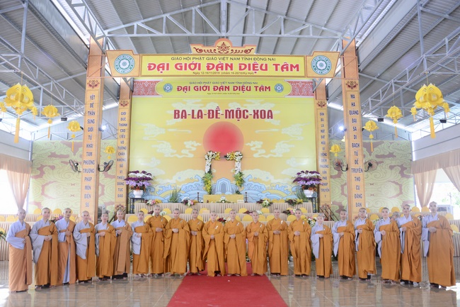 Receiving precepts from the Dieu Tam precept altar of the monks at Hoang Phap Pagoda