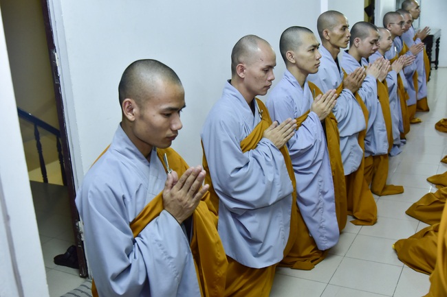 Receiving precepts from the Dieu Tam precept altar of the monks at Hoang Phap Pagoda