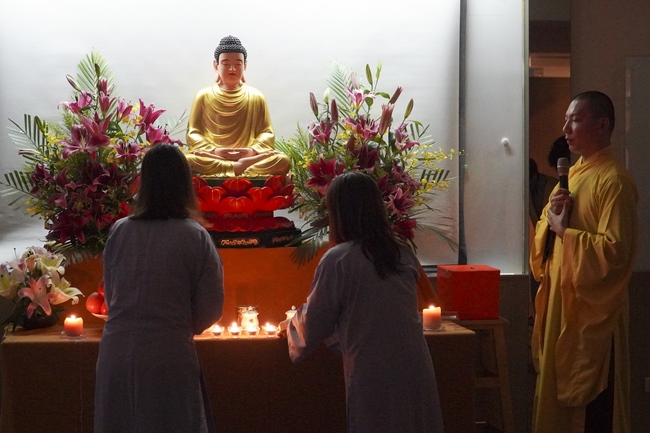 Preaching dharma talk in Taipei, Taiwan