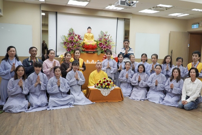 Preaching dharma talk in Taipei, Taiwan
