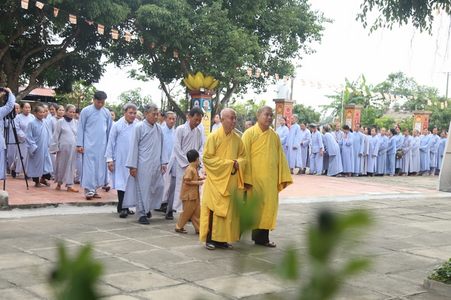 One-day Retreat at Dong Cao Pagoda