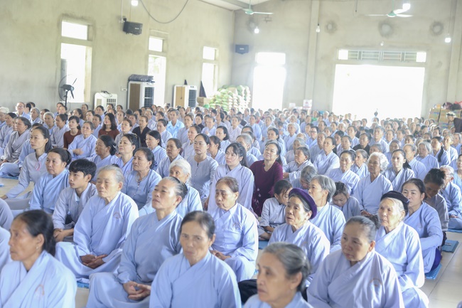 One-day Retreat at Dong Cao Pagoda